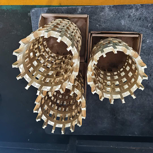 Backing bearing cage and roller assembly